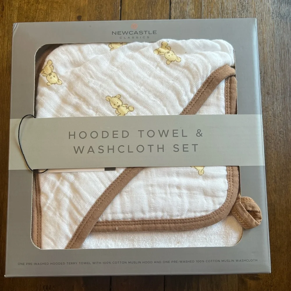 Hooded Towel & Washcloth Set - White and Brown